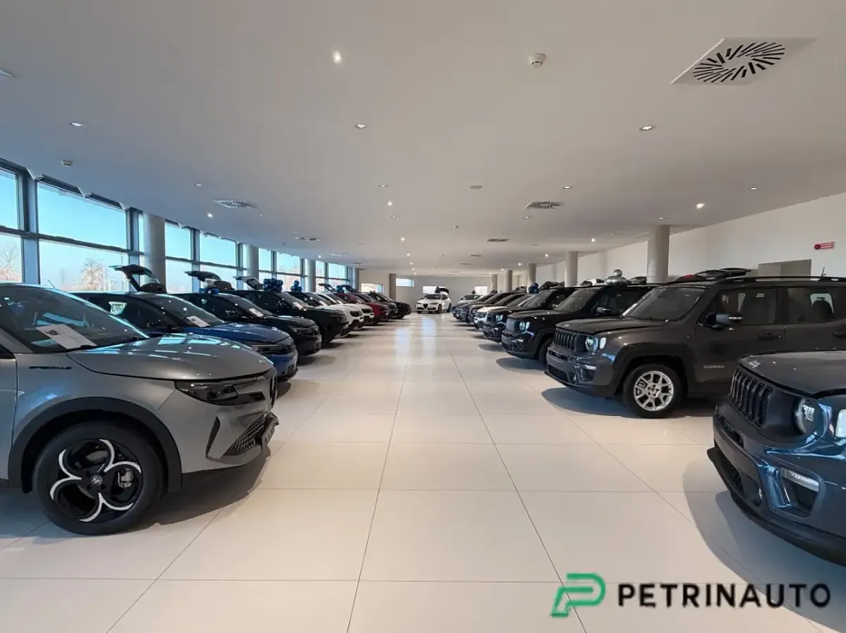 Usata Jeep Renegade 131 CV (96 kW) 2025 Grigio SUV