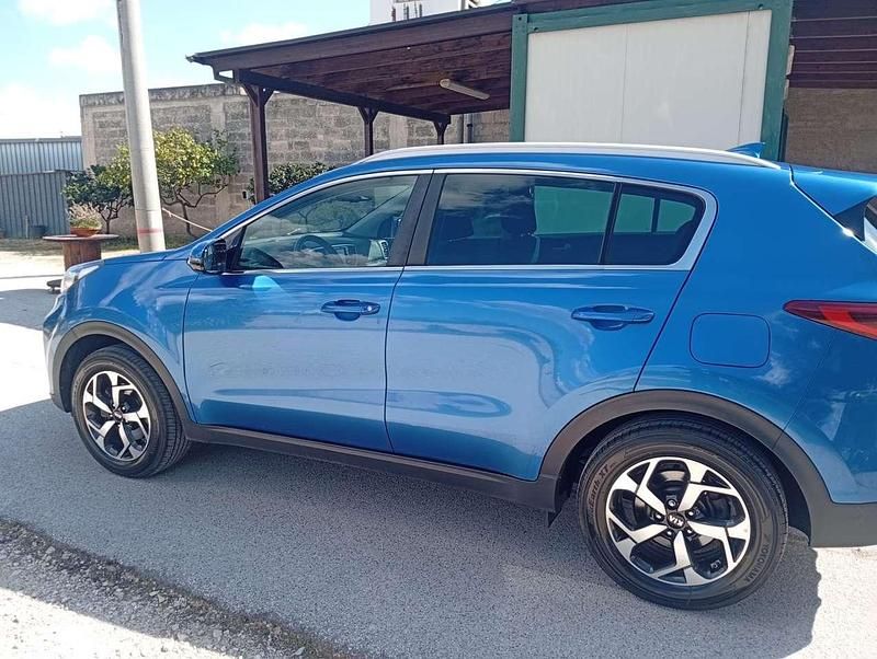 Usata Kia Sportage 126 CV (92 kW) 2020 Blu/azzurro SUV