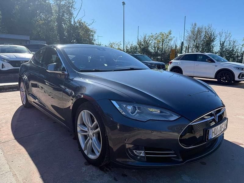 Usata Tesla Model S 314 kW (428 CV) 2015 Nero Utilitaria