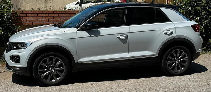 Usata VW T-Roc Business 116 CV (85 kW) 2019 Bianco SUV