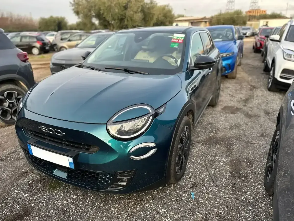 Occasion Fiat 600 La Prima 110 ch (80 kW) 2025 Vert SUV