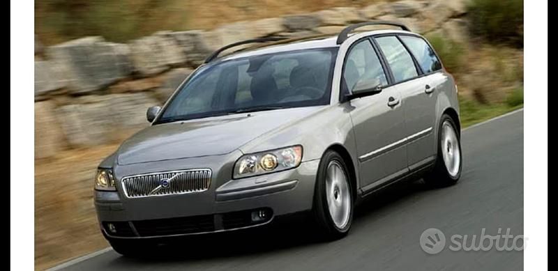 Grigio Usata 2006 Volvo V50 Station wagon | 1000 € - Immagine 1/1