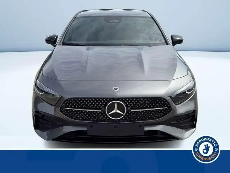 Nuova Mercedes 180 Advanced Plus 115 CV (84 kW) 2026 Grigio Berlina
