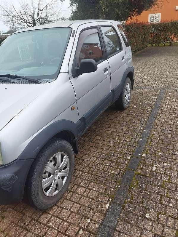 Usata Daihatsu Terios 86 CV (63 kW) 2000 SUV