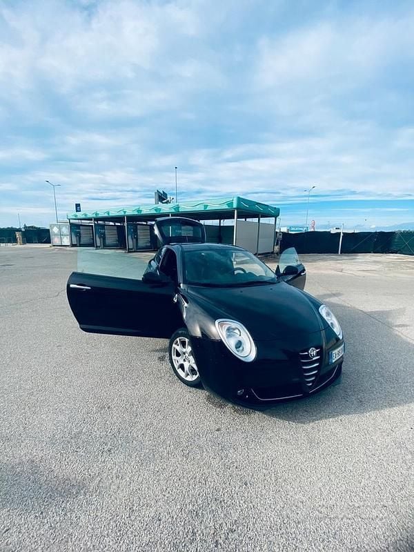 Usata Alfa Romeo MiTo 90 CV (66 kW) 2009 Nero Utilitaria