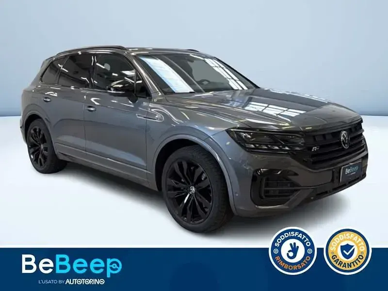 Usata VW Touareg Atmosphere 286 CV (210 kW) 2021 Grigio metallizzato SUV