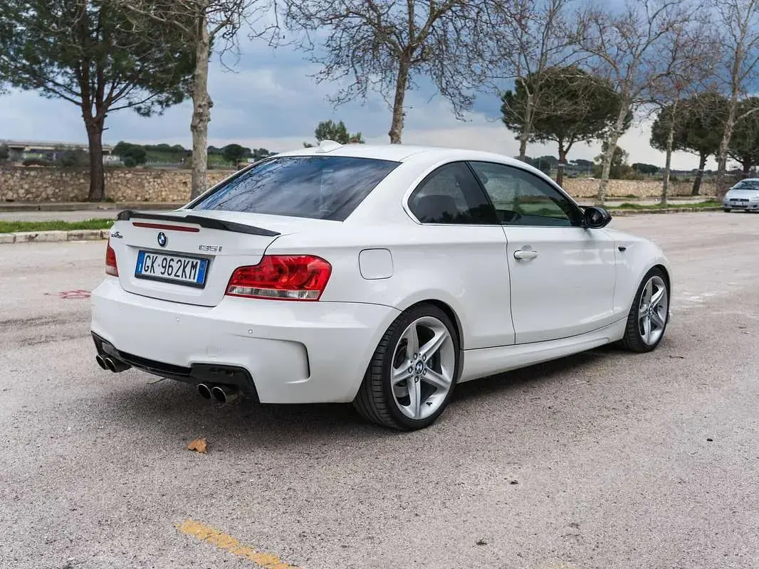 Usata BMW 135 Coupé M Sport 306 CV (225 kW) 2009 Bianco Coupé