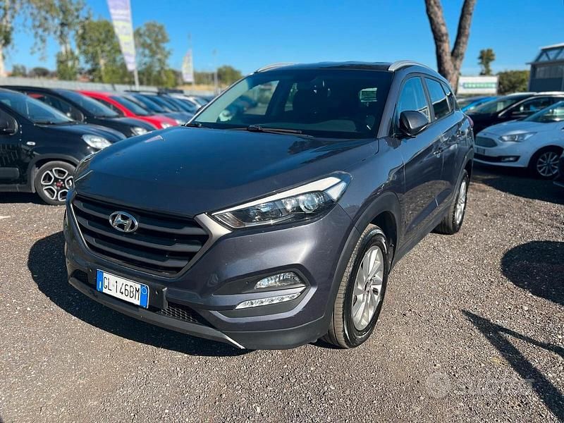 Usata Hyundai Tucson Comfort 136 CV (100 kW) 2016 Grigio SUV