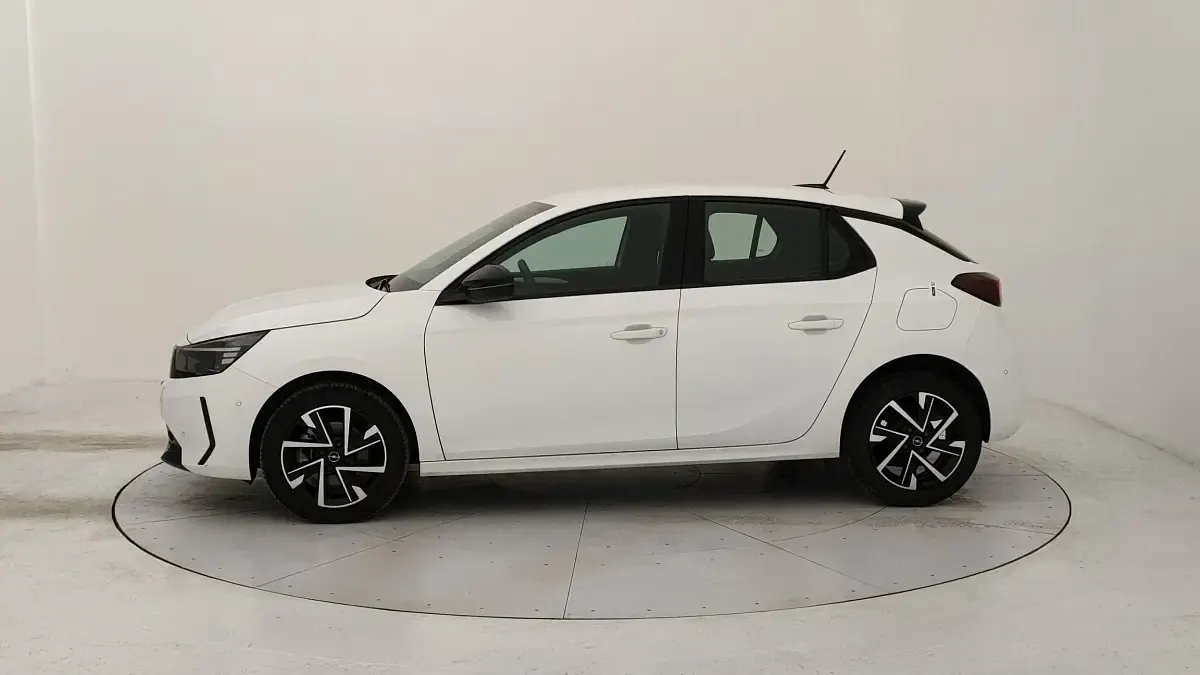 Usata Opel Corsa S 101 CV (74 kW) 2025 Arktis white Utilitaria