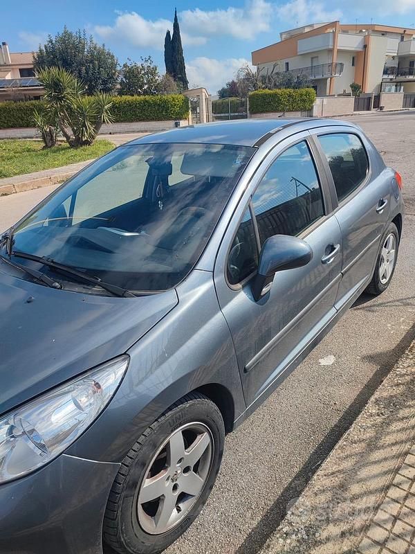 Usata Peugeot 207 2006 Grigio Utilitaria
