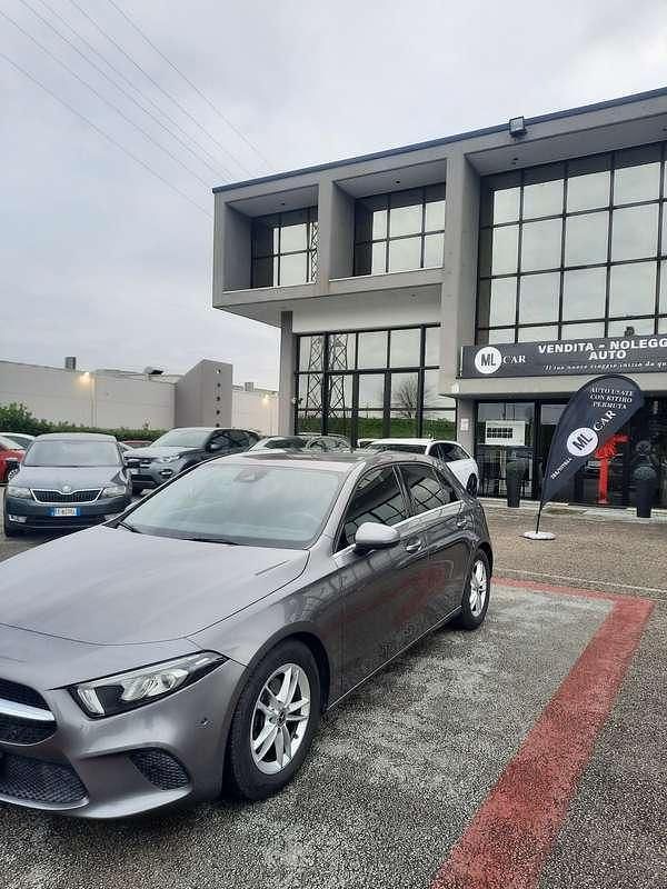 Usata Mercedes A180 116 CV (85 kW) 2019 Berlina