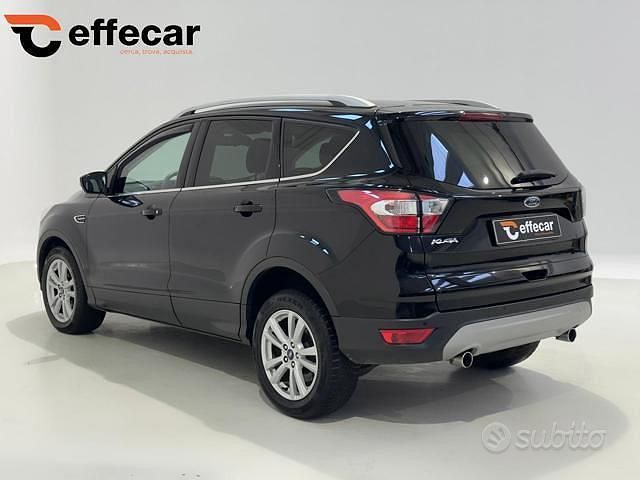 Usata Ford Kuga Business Edition 120 CV (88 kW) 2018 Nero SUV