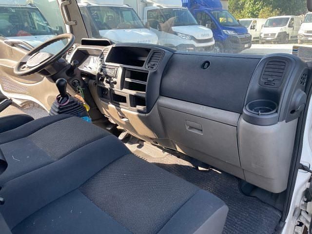 Usata Nissan Cabstar 140 CV (102 kW) 2017 Bianco Pick-up