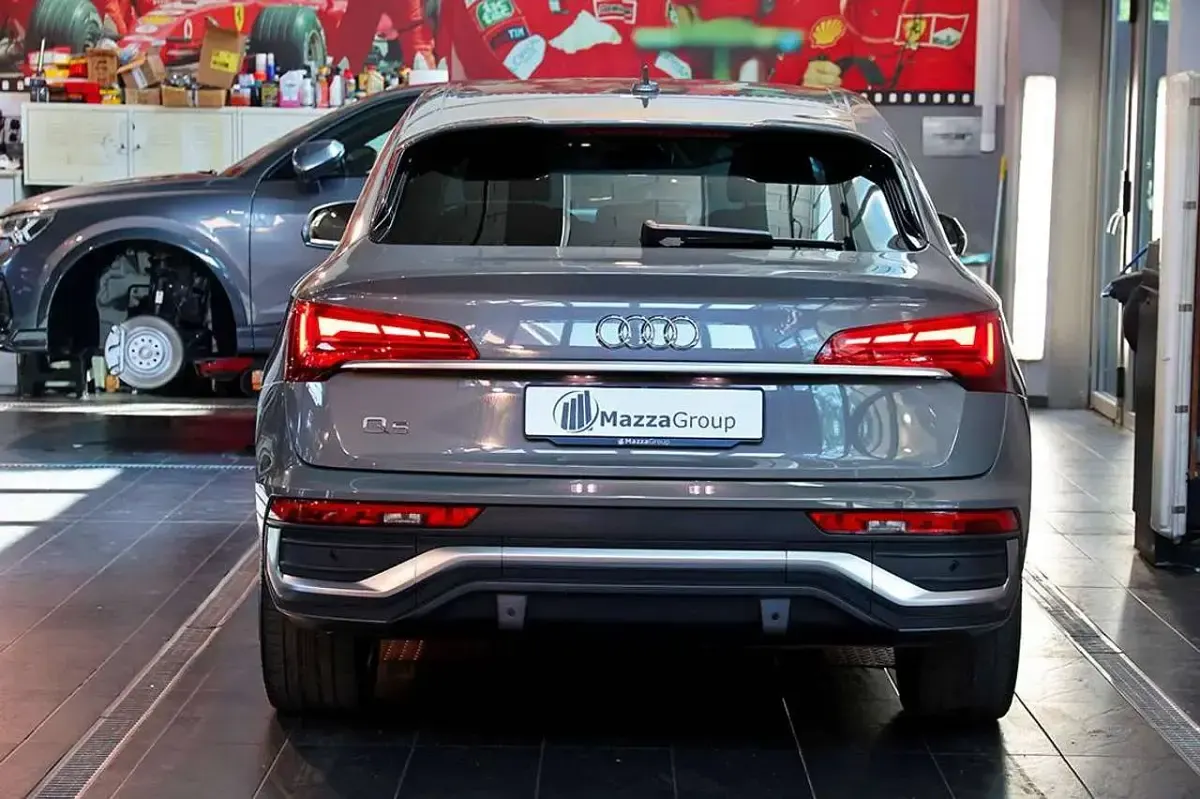 Usata Audi Q5 Sportback S-line plus 163 CV (119 kW) 2025 Grigio SUV