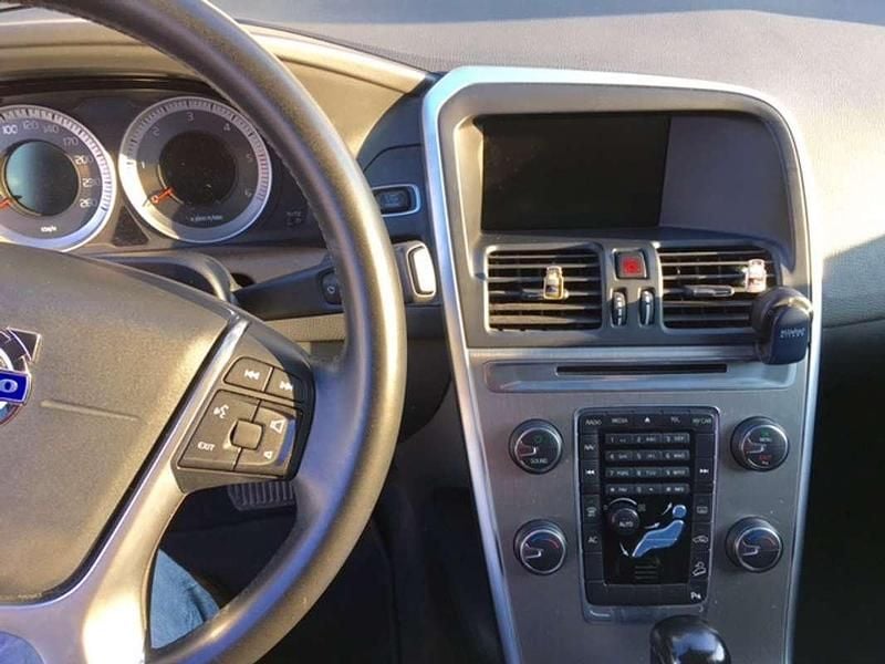 Usata Volvo XC60 Momentum 215 CV (158 kW) 2011 Bianco SUV