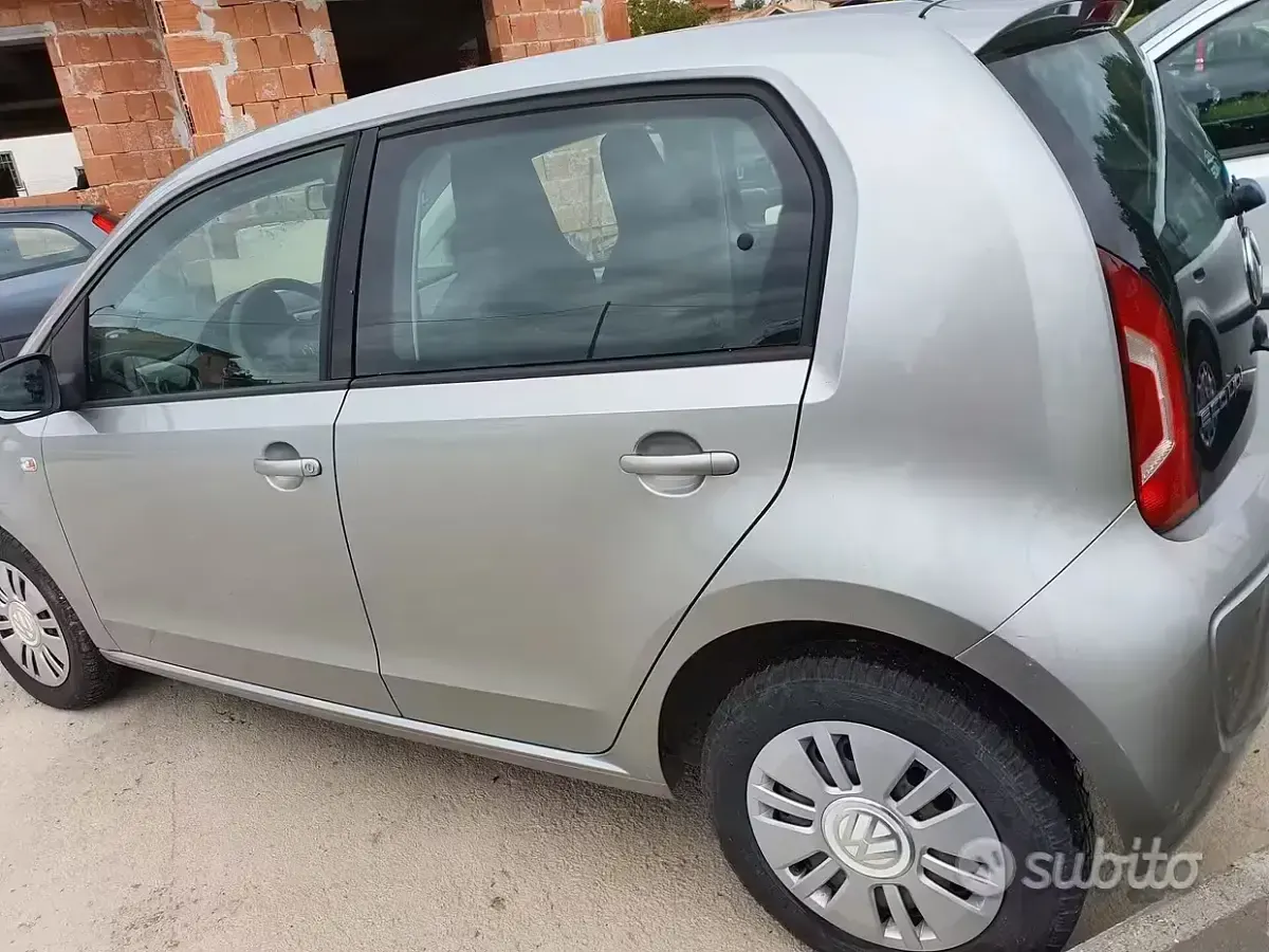 Usata VW up! 68 CV (50 kW) 2013 Grigio Utilitaria