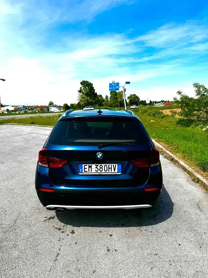 Usata BMW X1 143 CV (105 kW) 2012 Blu SUV