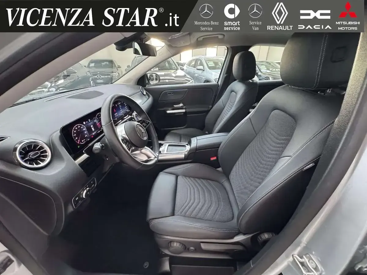 Usata Mercedes GLA200 Advanced 150 CV (110 kW) 2025 Argento SUV