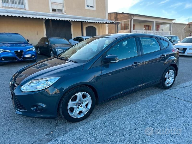 Usata Ford Focus Titanium 95 CV (69 kW) 2014 Blu Berlina