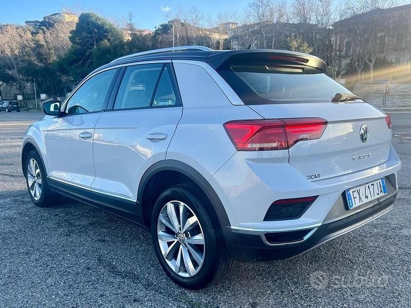 Usata VW T-Roc Business 116 CV (85 kW) 2019 Bianco SUV