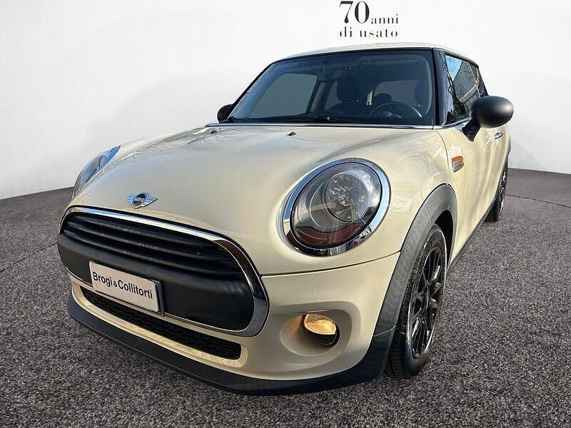 Usata Mini ONE 75 CV (55 kW) 2017 Bianco Utilitaria