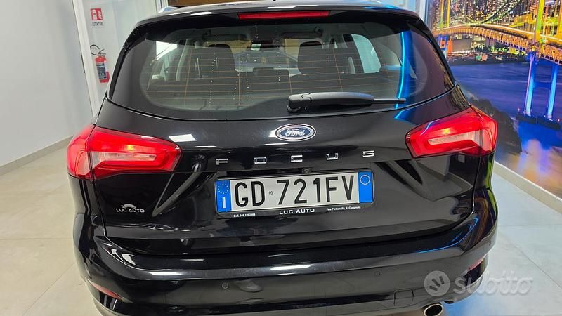 Usata Ford Focus Titanium 120 CV (88 kW) 2020 Nero Station wagon