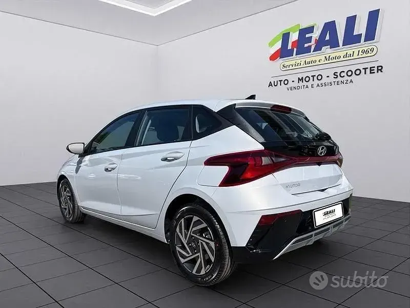 Nuova Hyundai i20 90 CV (66 kW) 2026 Grigio Utilitaria