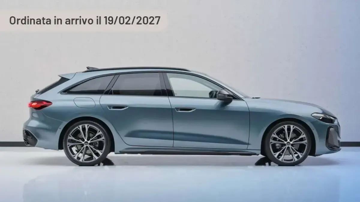 Usata Audi A5 S-Line 204 CV (150 kW) 2024 Argento Coupé