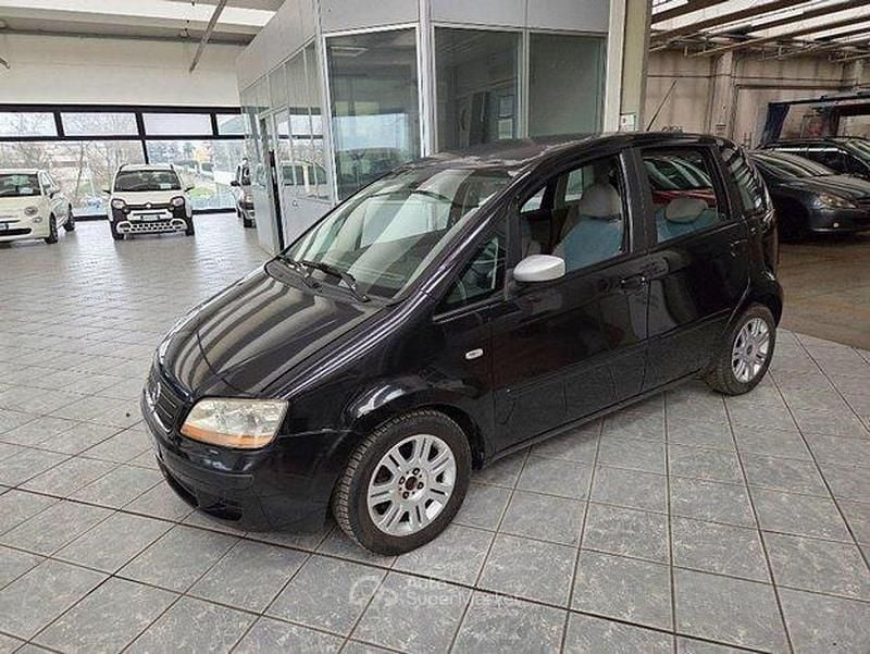 Usata Fiat Idea Emotion 70 CV (51 kW) 2005 Grigio Monovolume