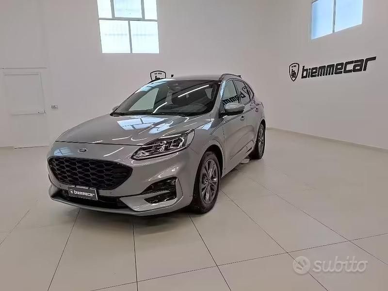 Usata Ford Kuga ST-Line 120 CV (88 kW) 2023 Grigio SUV