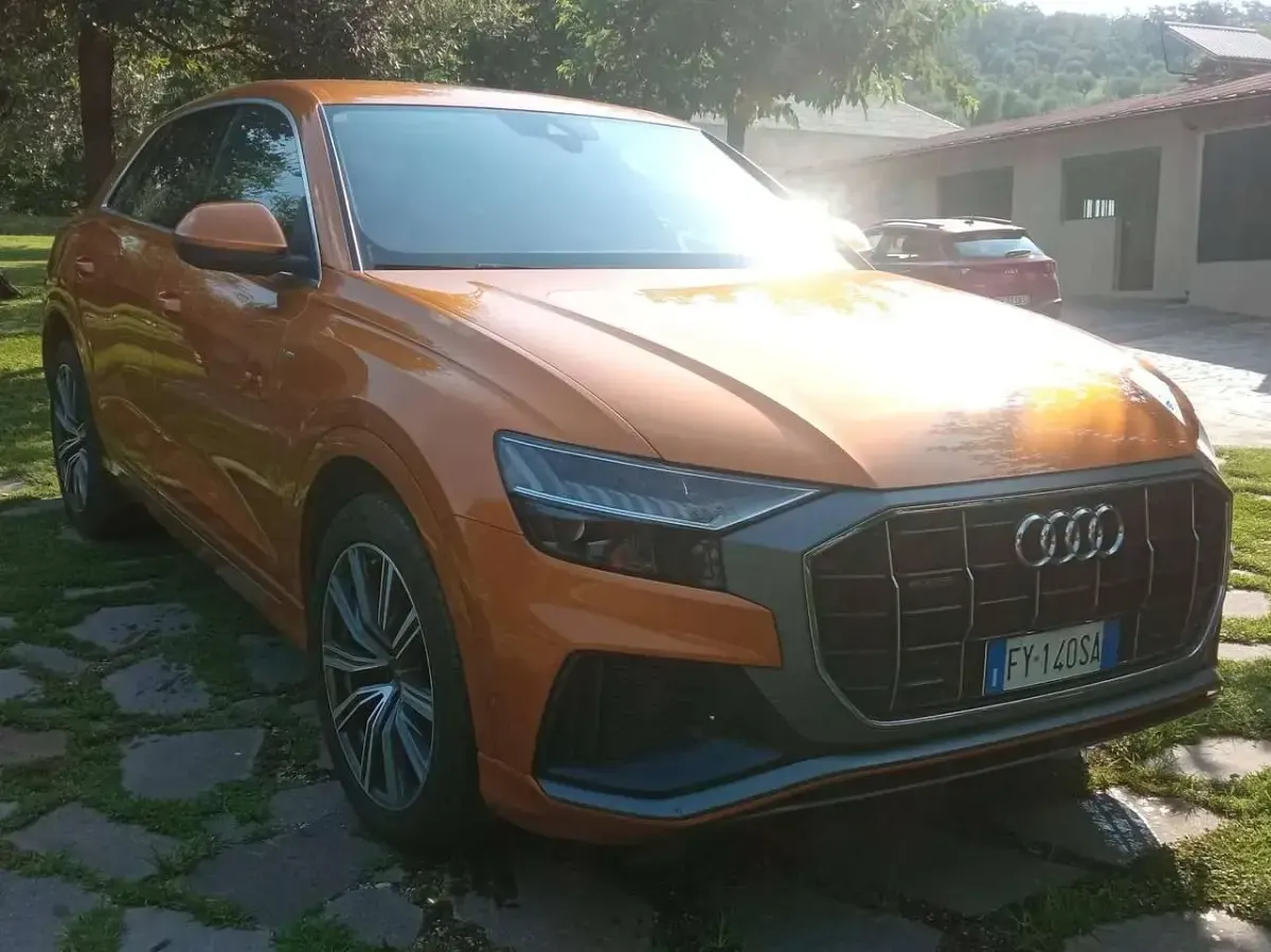 Usata Audi Q8 S-Line 286 CV (210 kW) 2019 Arancione SUV