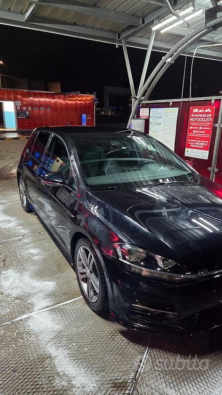 Usata VW Golf VII R-line 116 CV (85 kW) 2017 Nero Berlina