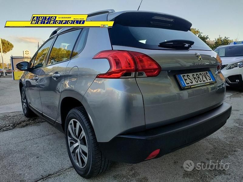 Usata Peugeot 2008 Active 68 CV (50 kW) 2013 Grigio SUV