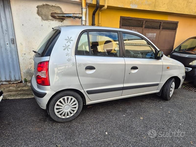 Usata Hyundai Atos Prime 59 CV (43 kW) 2005 Grigio Utilitaria