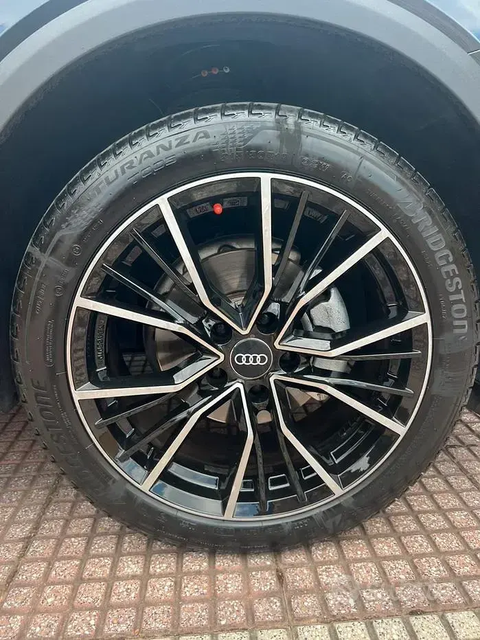 Usata Audi Q2 Advanced 116 CV (85 kW) 2022 Grigio SUV