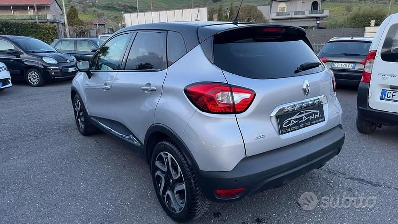 Occasion Renault Captur 90 ch (66 kW) 2015 Gris SUV