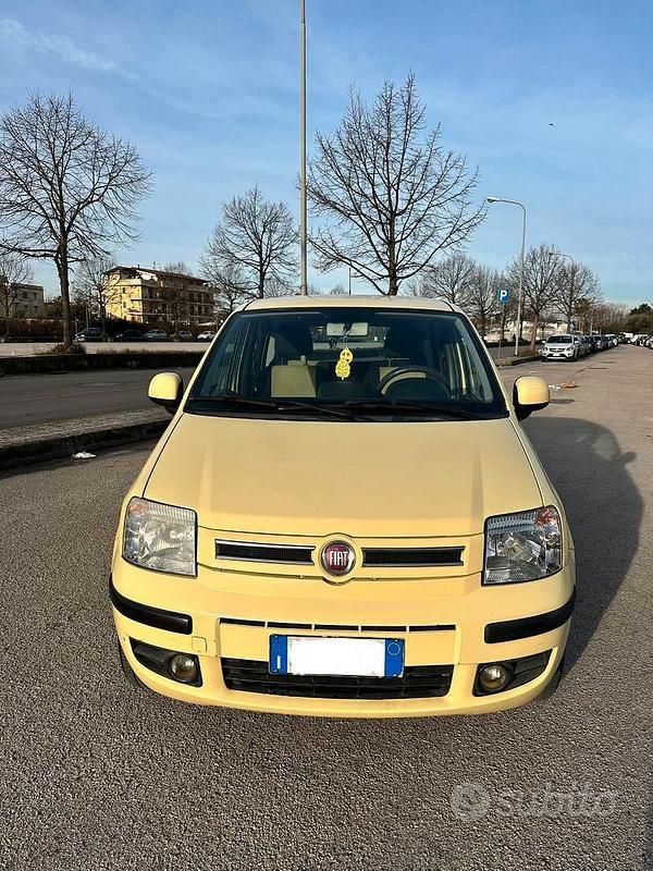 Usata Fiat Panda Dynamic 2010 Giallo Utilitaria