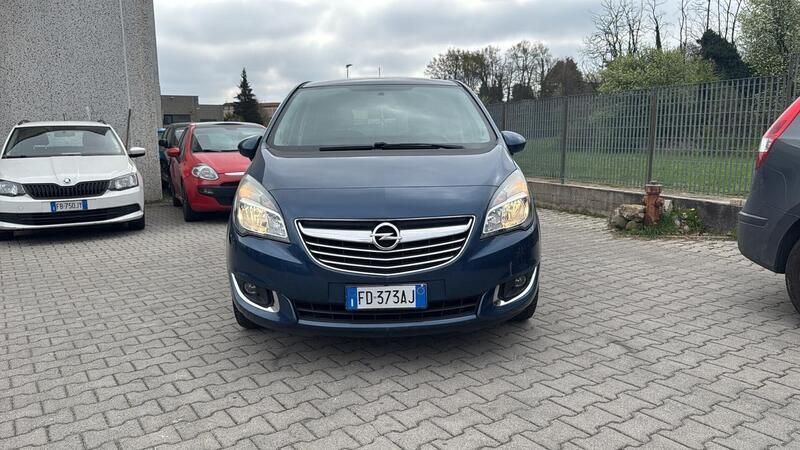 Argento Usata 2016 Opel Meriva Cosmo Monovolume | 5900 € (Ottimo prezzo) - Immagine 1/4