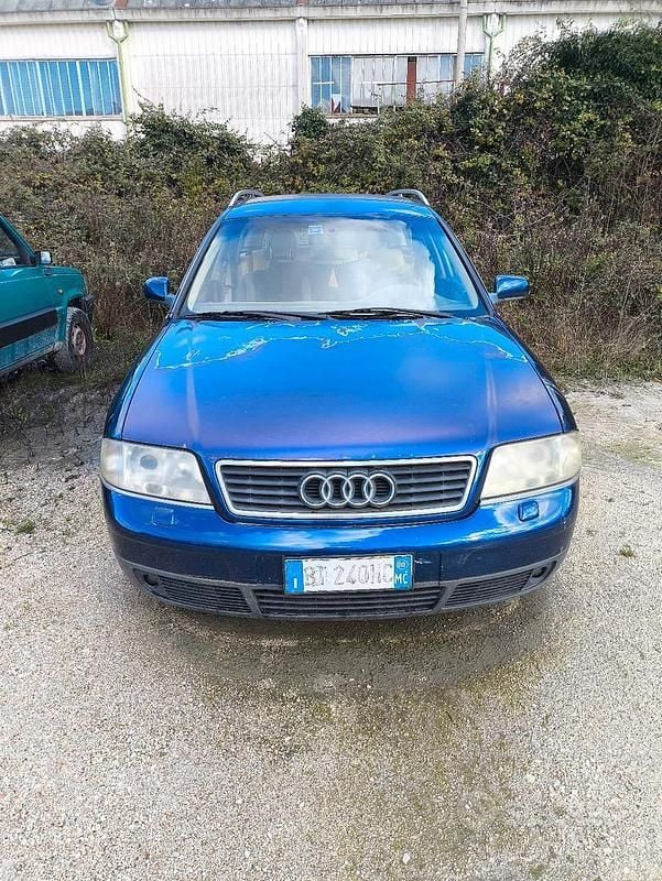 Usata Audi A6 150 CV (110 kW) 2000 Blu Station wagon
