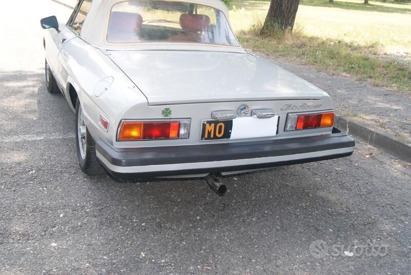 Usata Alfa Romeo Spider 1981 Grigio Cabrio