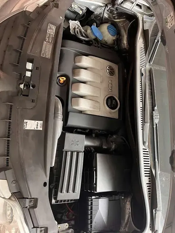Usata VW Touran Highline 105 CV (77 kW) 2004 Monovolume