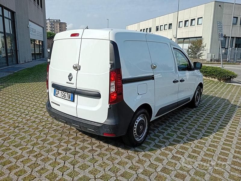 Usado Renault Express 95 CV (69 kW) 2021 Blanco Monovolumen