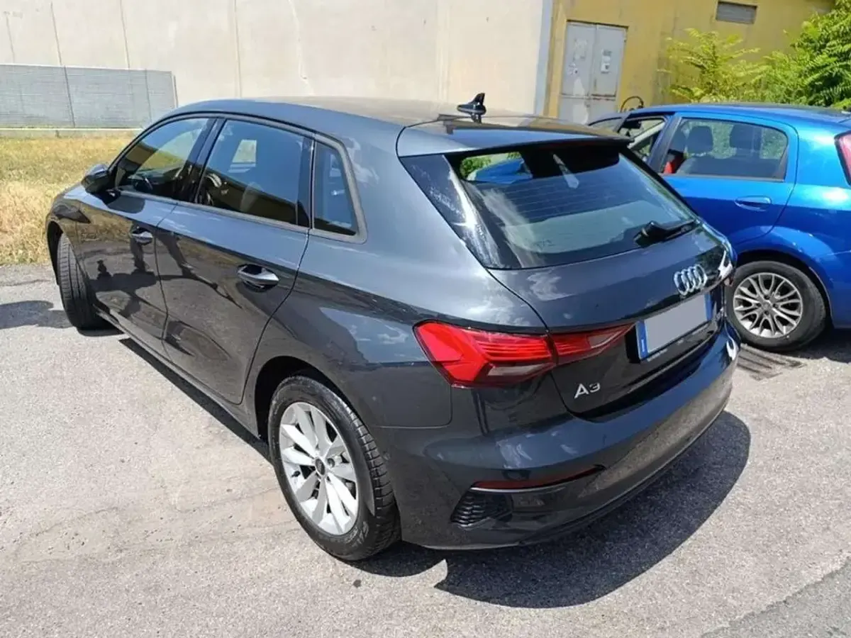 Usata Audi A3 Advanced 150 CV (110 kW) 2022 Grigio Berlina