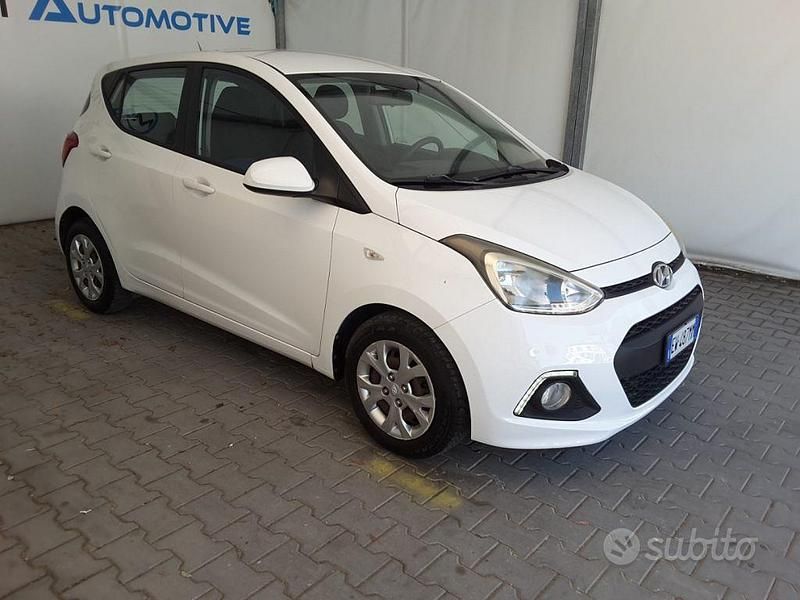 Usata Hyundai i10 Comfort 67 CV (49 kW) 2014 Bianco Utilitaria