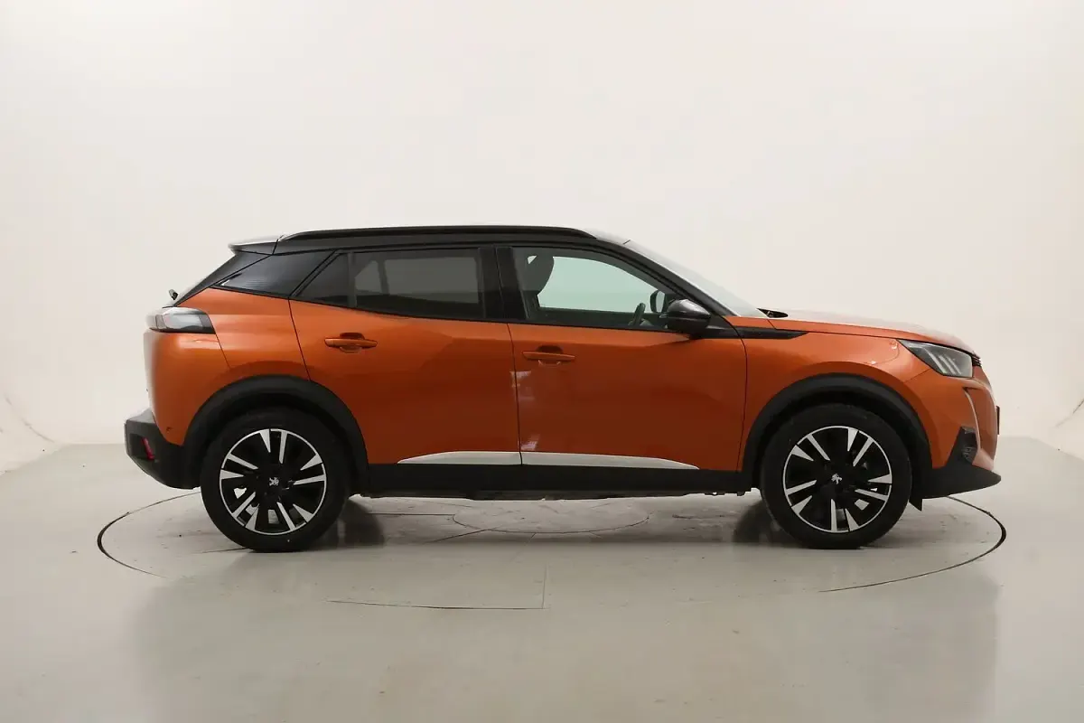 Usata Peugeot e-2008 GT 56 kW (77 CV) 2020 SUV