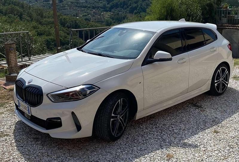 Usata BMW 116 M Sport 116 CV (85 kW) 2023 Bianco Utilitaria