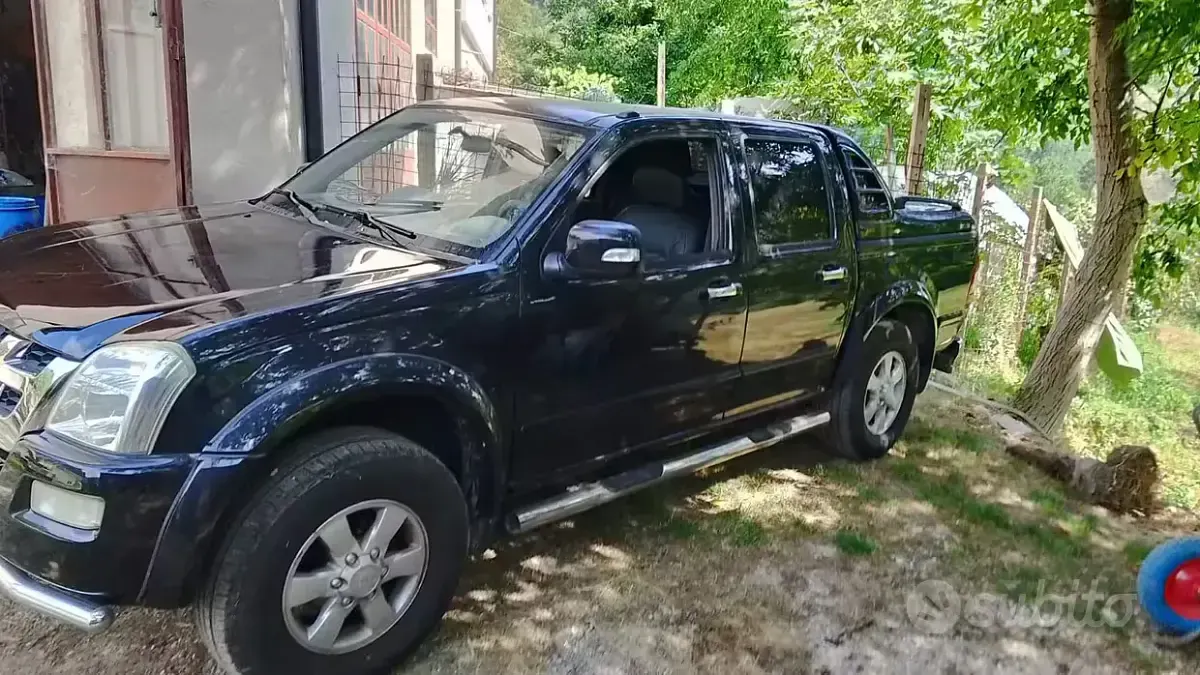 Usata Isuzu D-Max 131 CV (96 kW) 2006 SUV