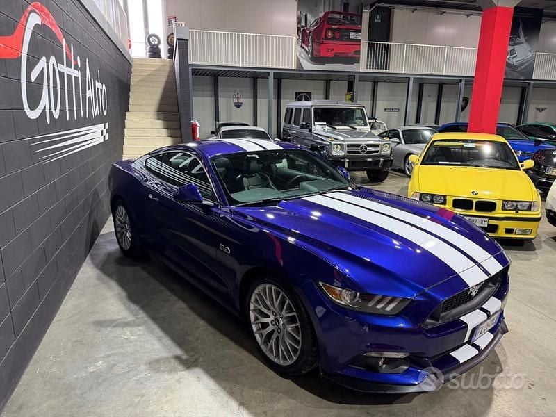Usata Ford Mustang 420 CV (308 kW) 2015 Blu Coupé