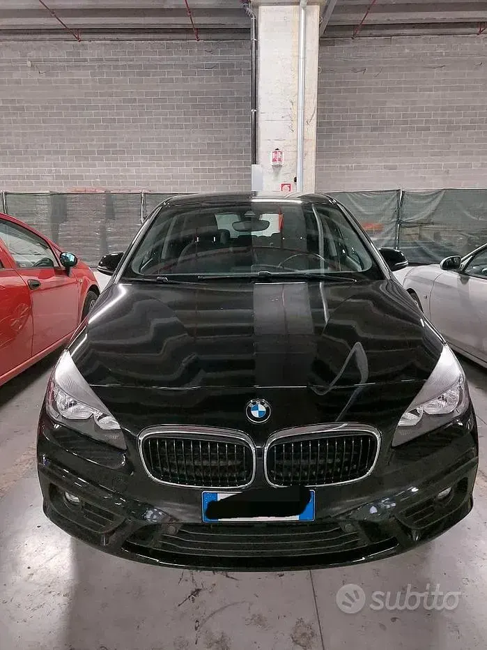 Usata BMW 218 150 CV (110 kW) 2017 Nero Monovolume