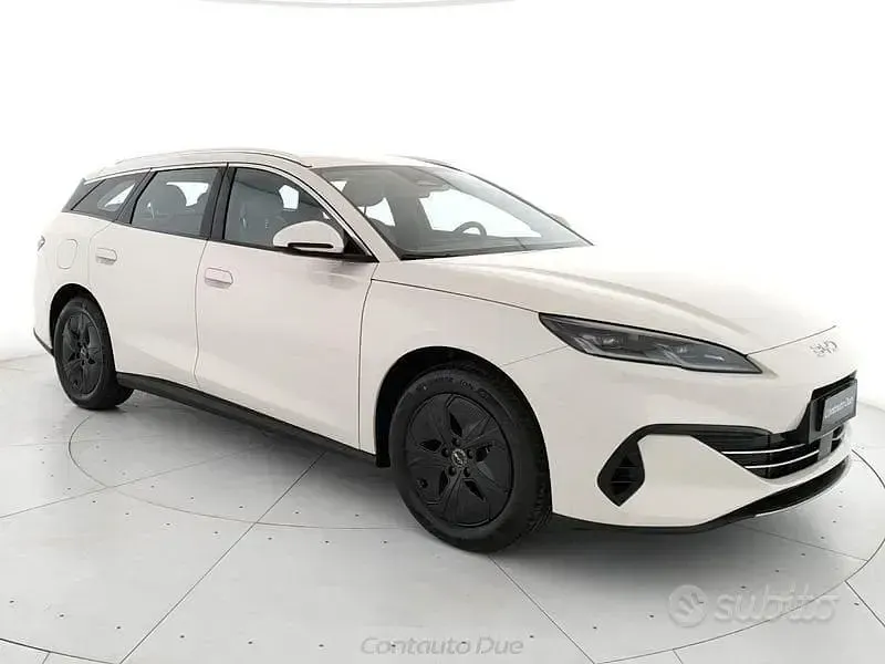 Nuova BYD Seal Boost 97 CV (71 kW) 2026 Blu Station wagon